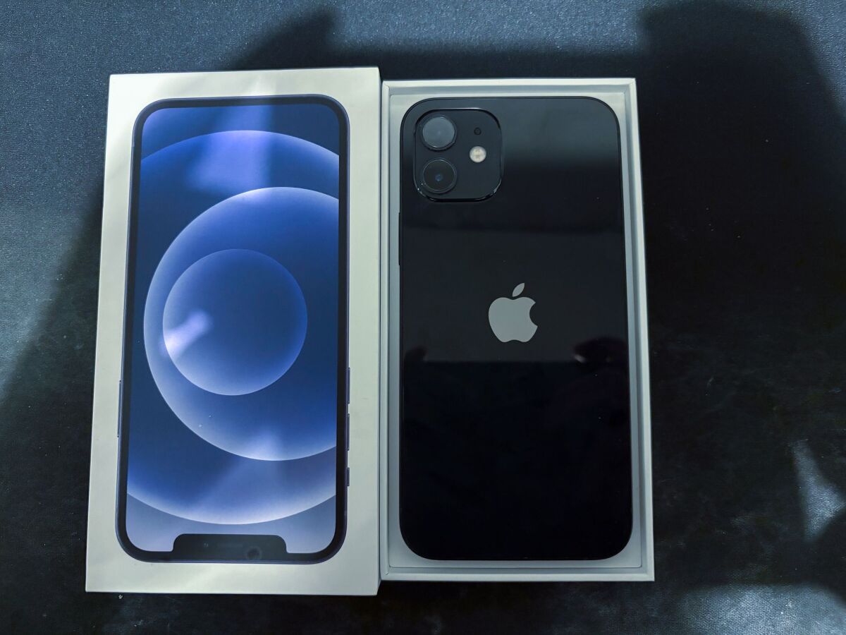 Apple iPhone 12 128GB Black like new - € 170,00 - Vendora.cy