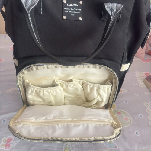 Le Queen diaper bag with changing mat and insulated bottle pockets