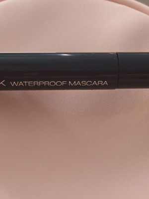 MD Professionel Super Black Waterproof Mascara 10ml new