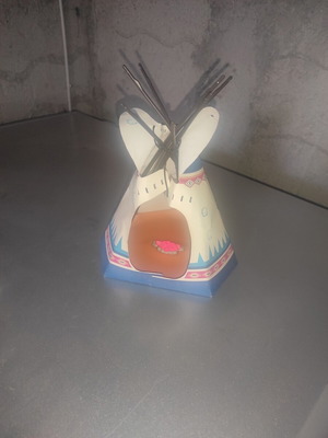Playmobil Indian Tent used, poor condition, missing parts
