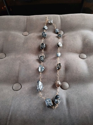 Gold necklace with khaki stone like new