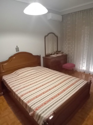 Σετ κρεβατοκάμαρας μεταχειρισμένο, πλήρες χωρίς στρώμα
