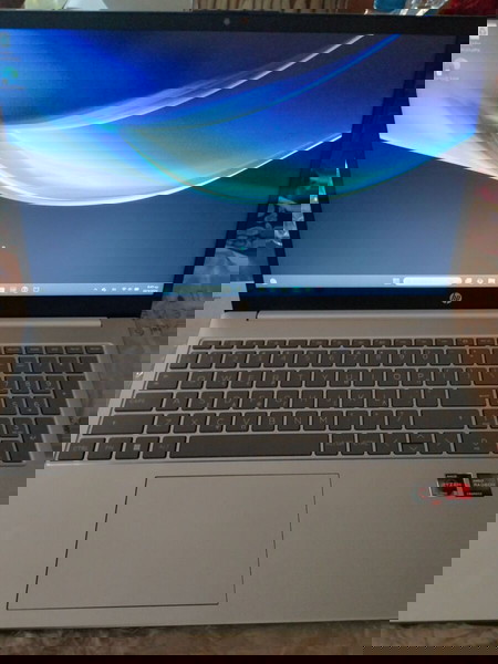 Πωλειται laptop HP 15-FC0007NV 15.6''του κουτιου