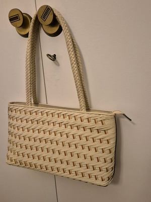 Bartuggi shoulder bag beige like new