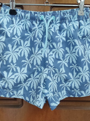 Mango swim shorts like new, size 122 cm, ages 7-8, white and blue