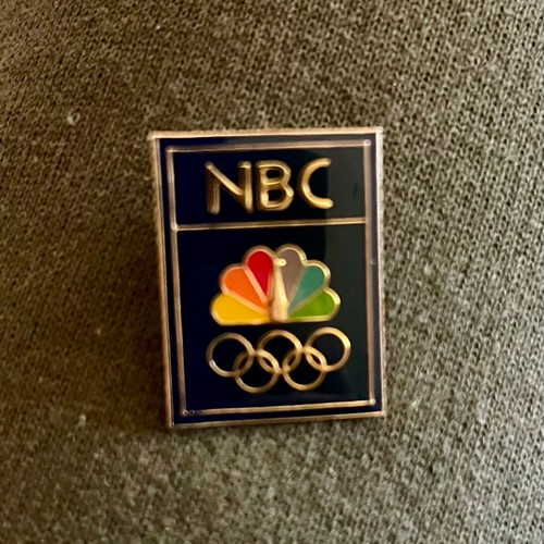 Athens 2004 pin media NBC like new