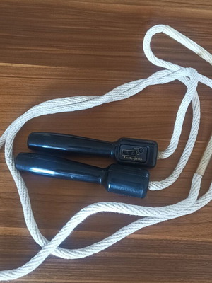 Lucky-Jump jump rope with built-in counter