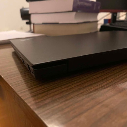 Lenovo ThinkPad E580 laptop i5 8th gen 16GB 750GB Radeon RX 550