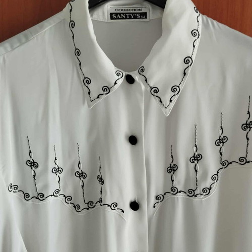 White satin shirt like new with black embroidered details, size XL