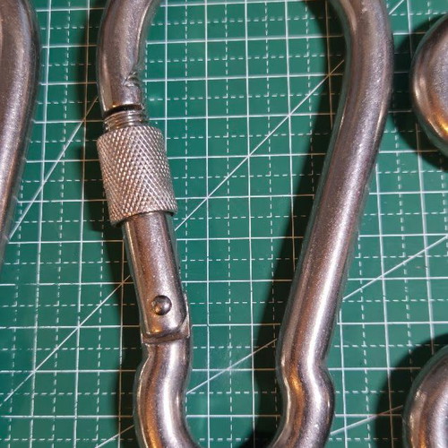 Set of 4 Large Carabiners with Screw Lock 14x7cm New