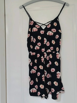 Tally Weijl Flowered Playsuit XS used, floral summer romper