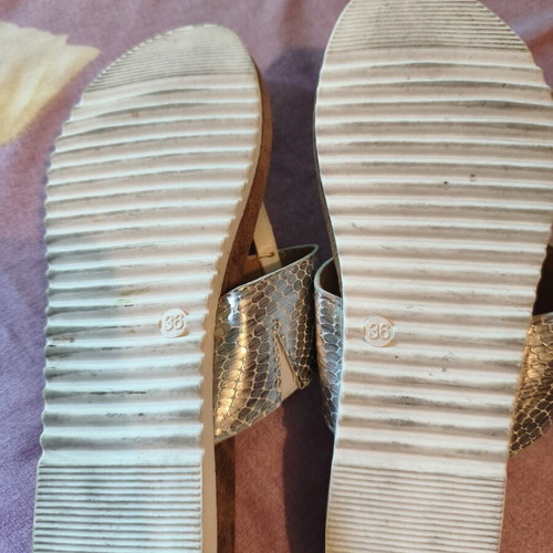 Flat silver sandals, size 36, soft sole