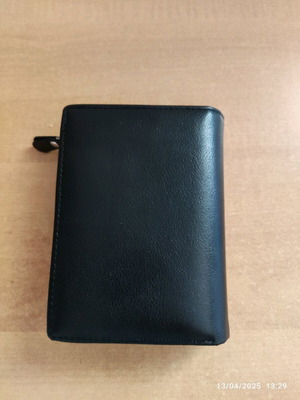Baellerry wallet used