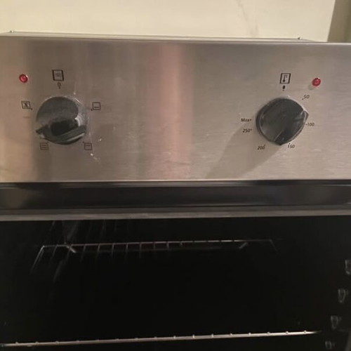 Crown Built-in Oven like new with multiple cooking functions