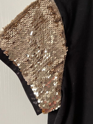 Sequin blouse black like new, size M
