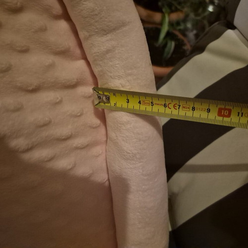 San Diego Bébé Eco-Nursing Pillow like new, pink