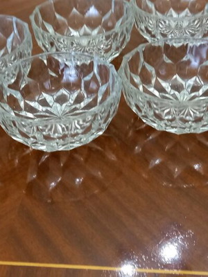 Ice cream bowls like new, crystal set of 7 pieces