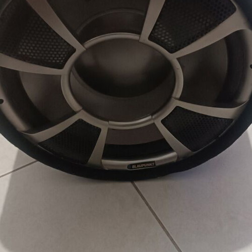 Blaupunkt GTt 1200 subwoofer like new, 12 inches, 700W RMS