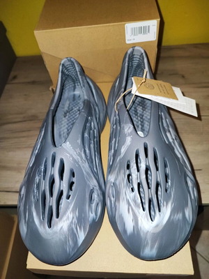 Adidas Foam gray size 44 new