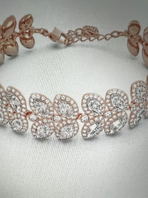 Baron bracelet and necklace Swarovski like new, pink and gold