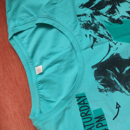 Women's turquoise green T-shirt XL with graphic print