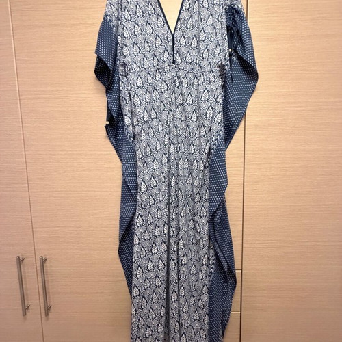 Kaftan Fullah Sugah Large like new, white and navy blue with boho prints