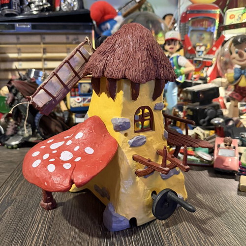 Smurfs Windmill 1981 with two figures used