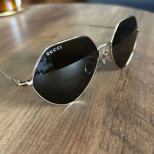 Gucci GG1182S 001 55 sunglasses new unisex, gold frame, black lenses