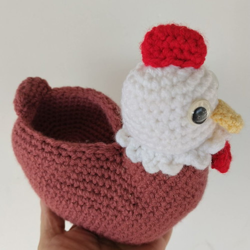 Handmade knitted hen decorative case new