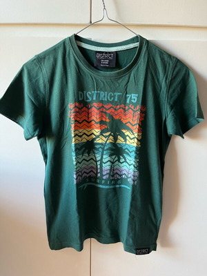 District T-shirt used for boys, green, ages 8-10, sizes 128-140 cm
