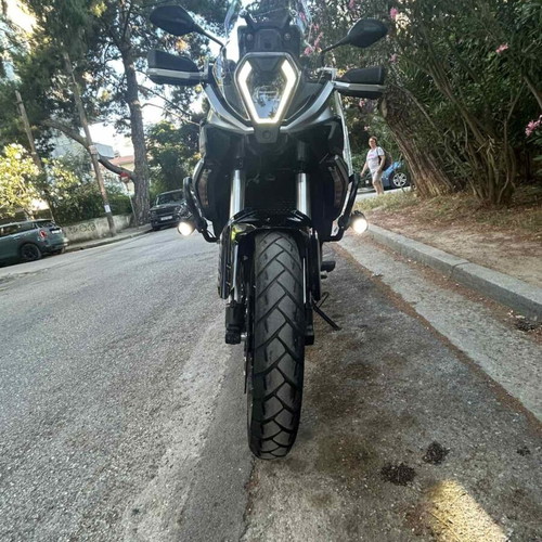 Qj Srt 550 motorcycle like new, 550 cc, manual transmission