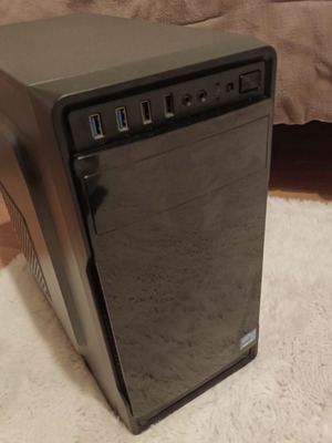 Gaming PC Ryzen 3 16GB DDR4 RAM 240GB SSD CPU γραφικά σαν καινούργιο