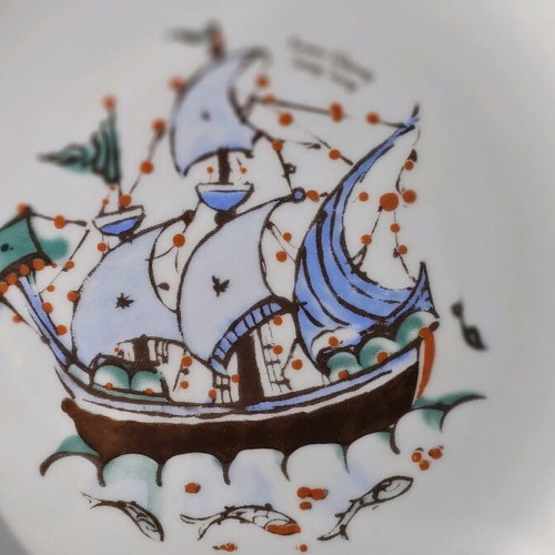 Bravo porcelain decorative plate with ship design like new