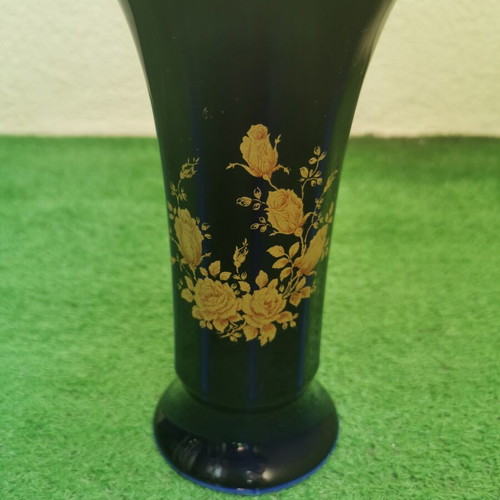 Vintage Bavarian porcelain vase with cobalt and 22K gold, like new