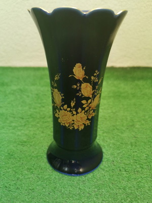 Vintage Bavarian porcelain vase with cobalt and 22K gold, like new