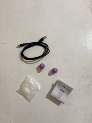 Music Sound Flow wireless earbuds like new, purple, without case