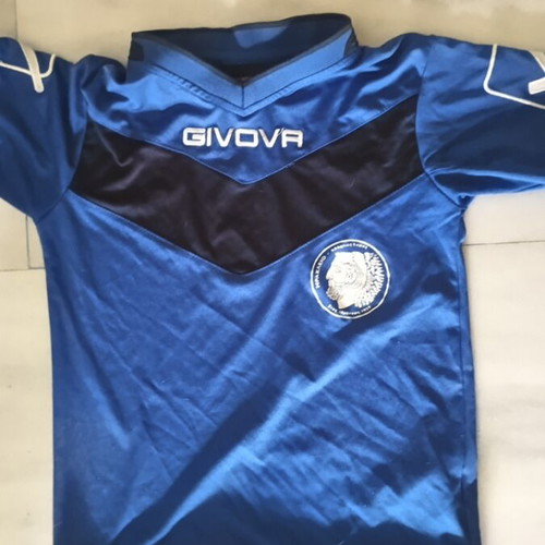 Givova Heraklio Football Kit like new, ages 6-8, black and blue