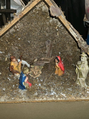 Large nativity scene used, good condition