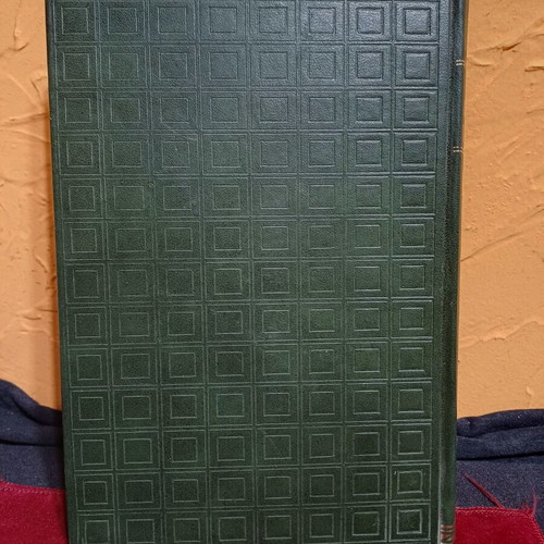 The American Challenge book like new, Greek edition by Jean-Jacques Servan-Schreiber