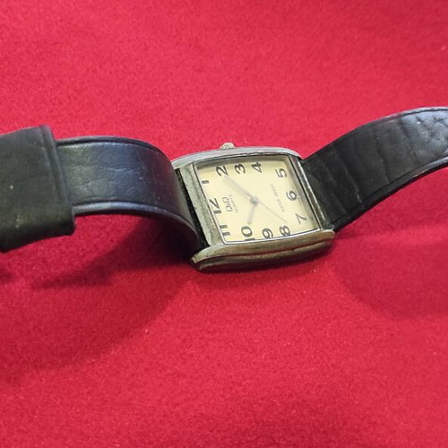 Q&Q Quartz women's watch used, leather strap, waterproof