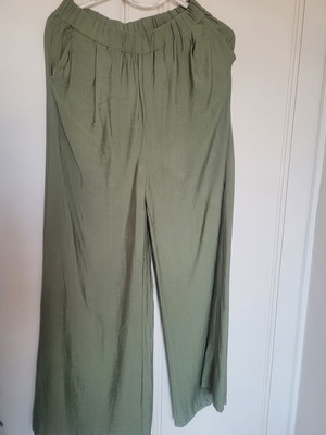 Wide Leg Pants Shein khaki size M like new