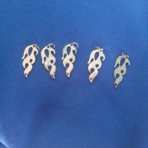 Set of 5 used pendants