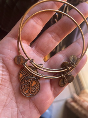 Vintage bracelet set used