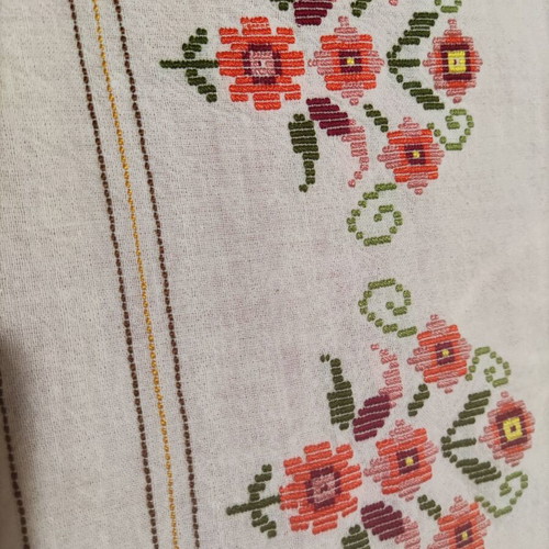 Embroidery like new, 67x37 cm