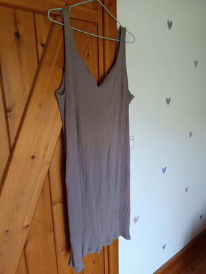 H&M ribbed dress XXL like new, grey beige
