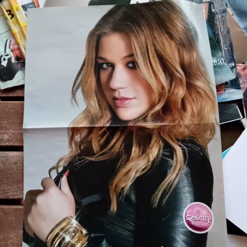 Posters of 2000s artists like new, set of 12