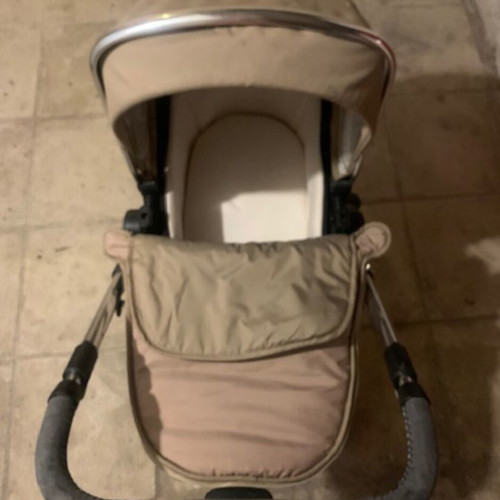 Silver Cross 2-in-1 stroller and carrycot used