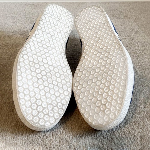 Adidas Gazelle Athletic Shoes Like New, Size 40.5, Blue and White