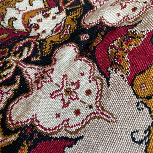 Handmade metrito embroidery used with velvet finish
