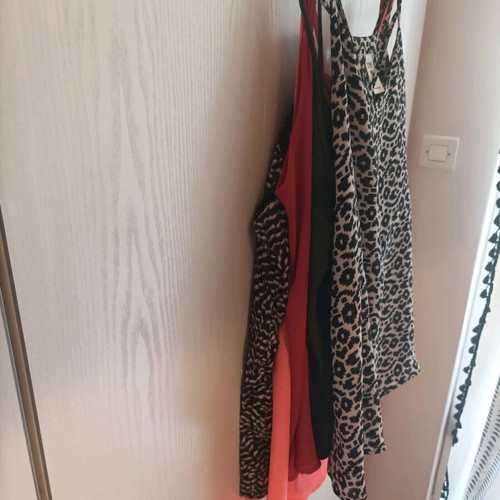 Tank tops pack of 5 used, size large, multicolor, H&M and Now